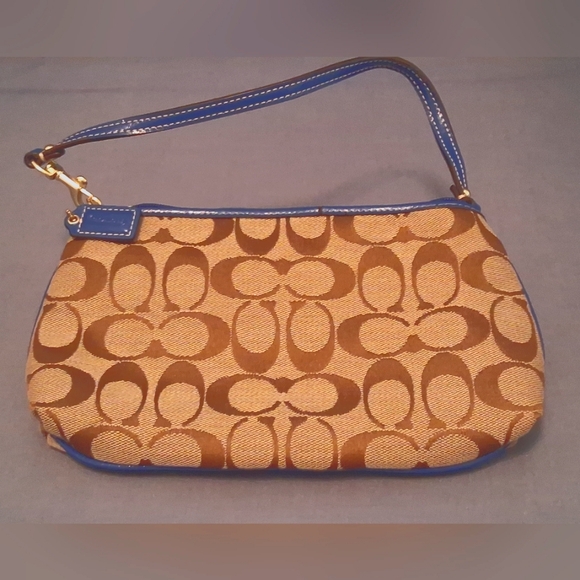 Coach Wristlet with Tag for the Cost of the Tag [Brown & Blue] - Picture 2 of 8